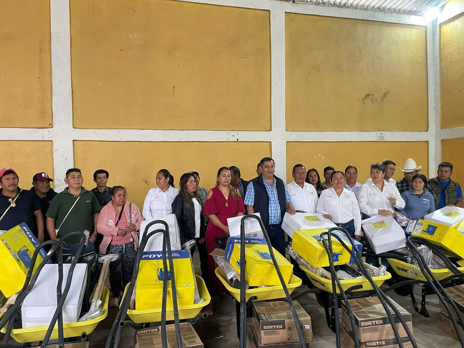 El día de hoy se realizó la entrega de herramientas a presidentes auxiliares e inspectores del municipio de Tlaola.